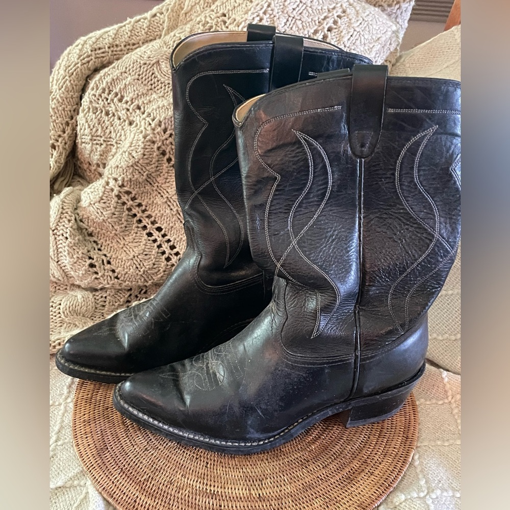Genuine leather cowboy boots